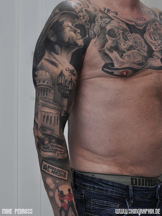 Kuba- Cuba Arm Sleeve Tattoo Fotorealistisch tätowiert, mit Liebe und Hintergrund an das Land und den Buena Vista Social Club den Kubanischen Zigarren und das Lebensgefühl. das Ganze in Black and Grey von Mike Pedross Skingraphix Berlin Pankow. Dem besten Top Studio in Berlin